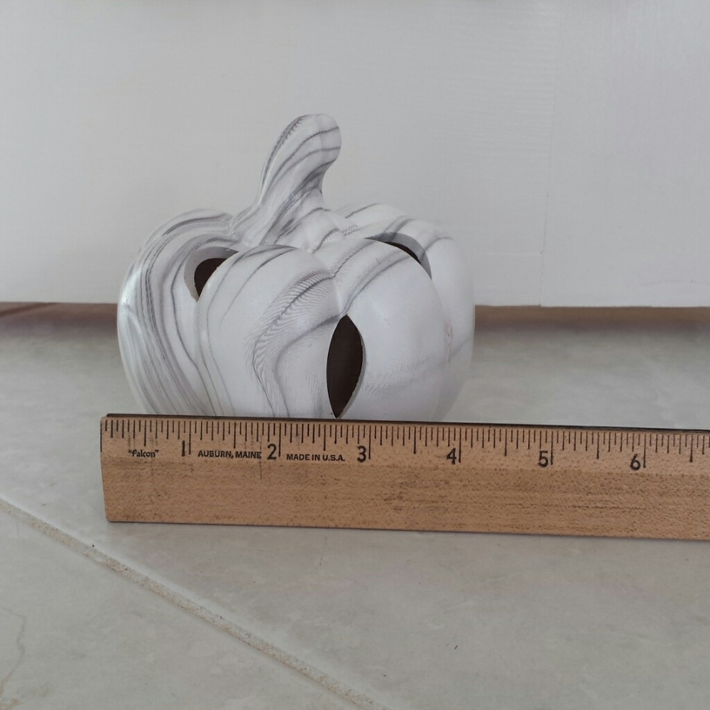 Ceramic Pumpkin - Picture 7 of 10